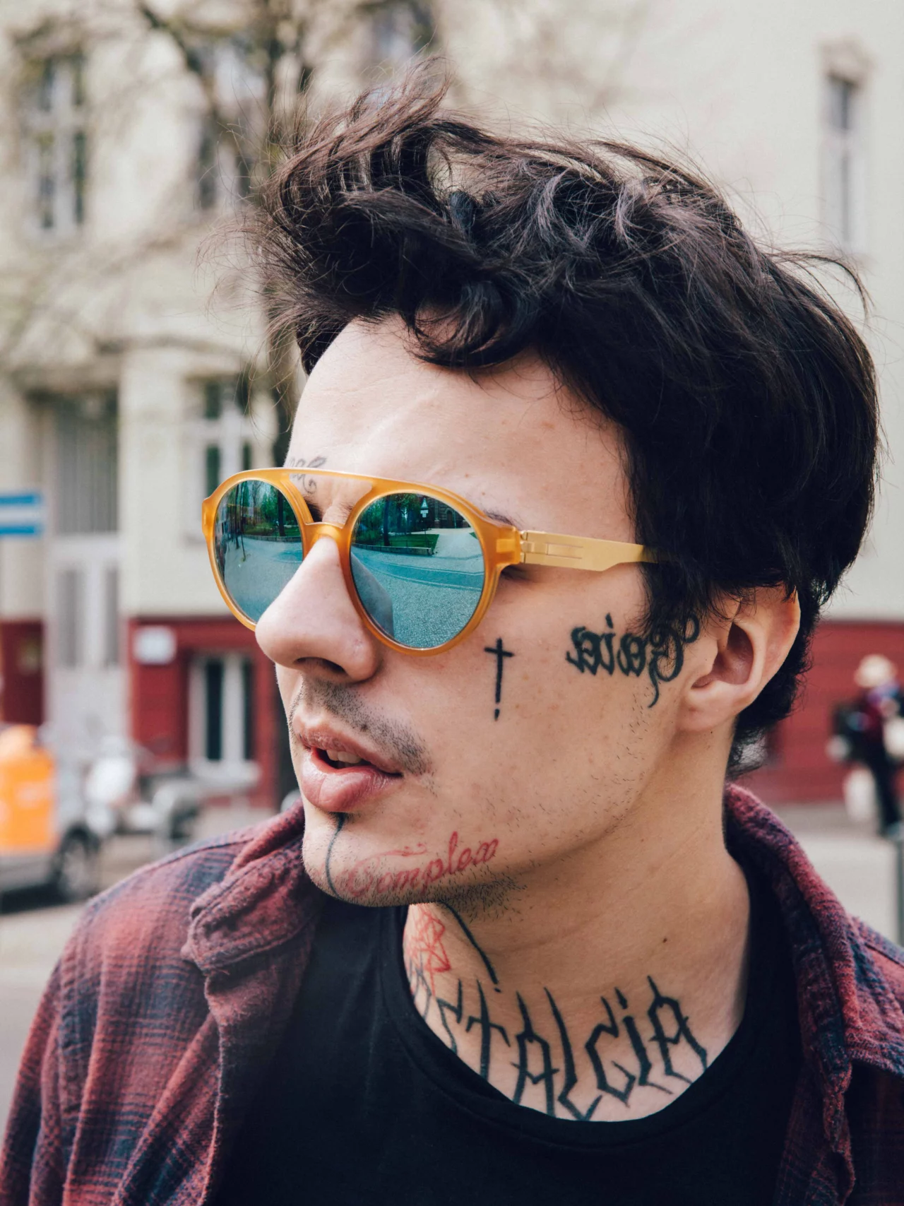 Rafael with ic! berlin sunglass claus